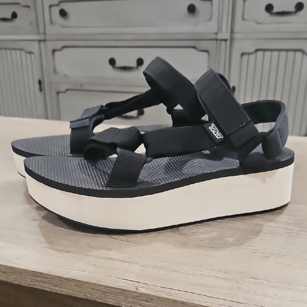 Teva Women's Black and Cream Platform Sandals size 7